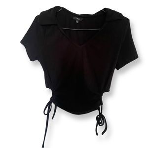 Cute Iris black shirt !